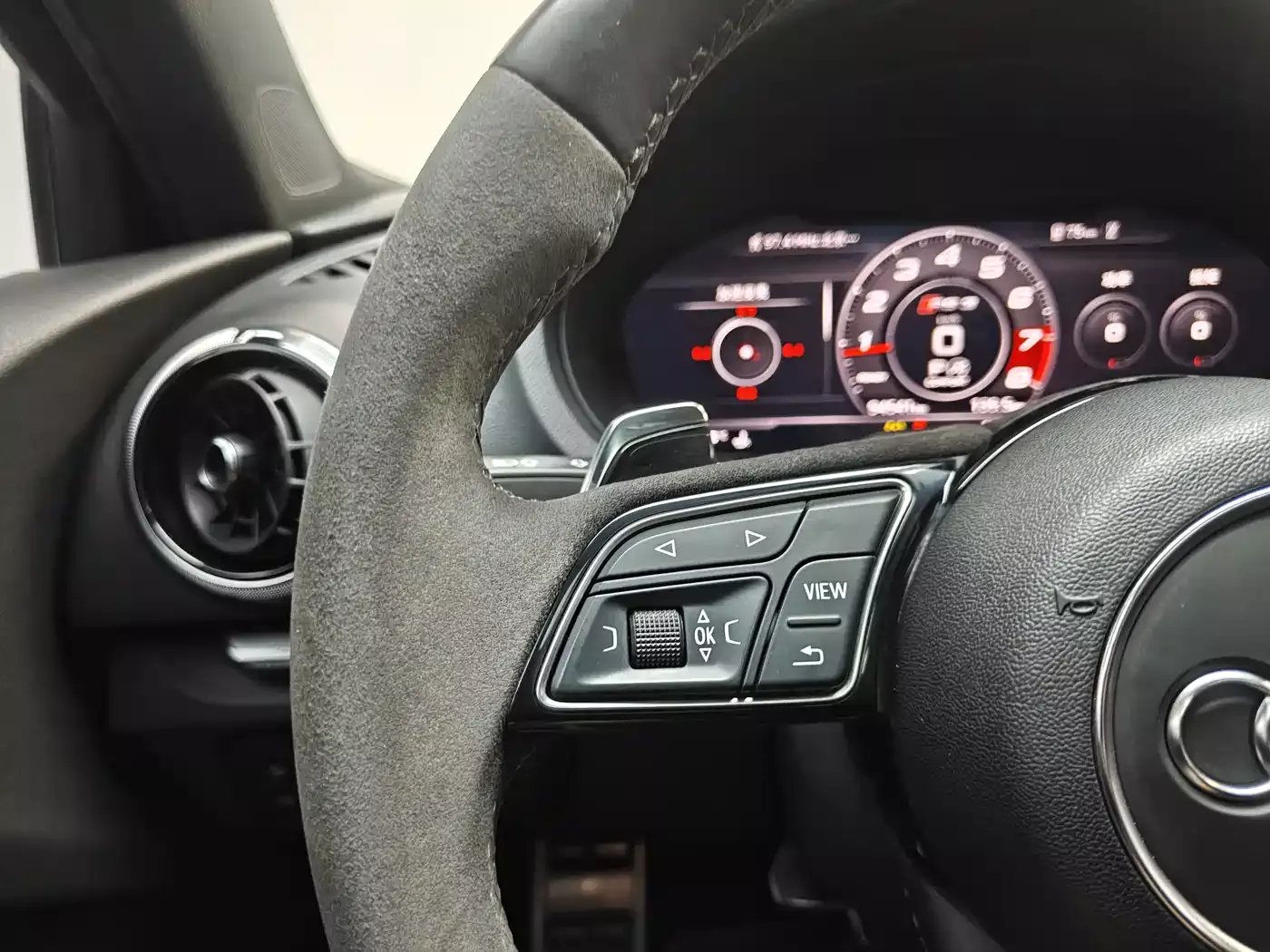 Audi RS 3 2017 RS 3 2.5T Limousine фото 9