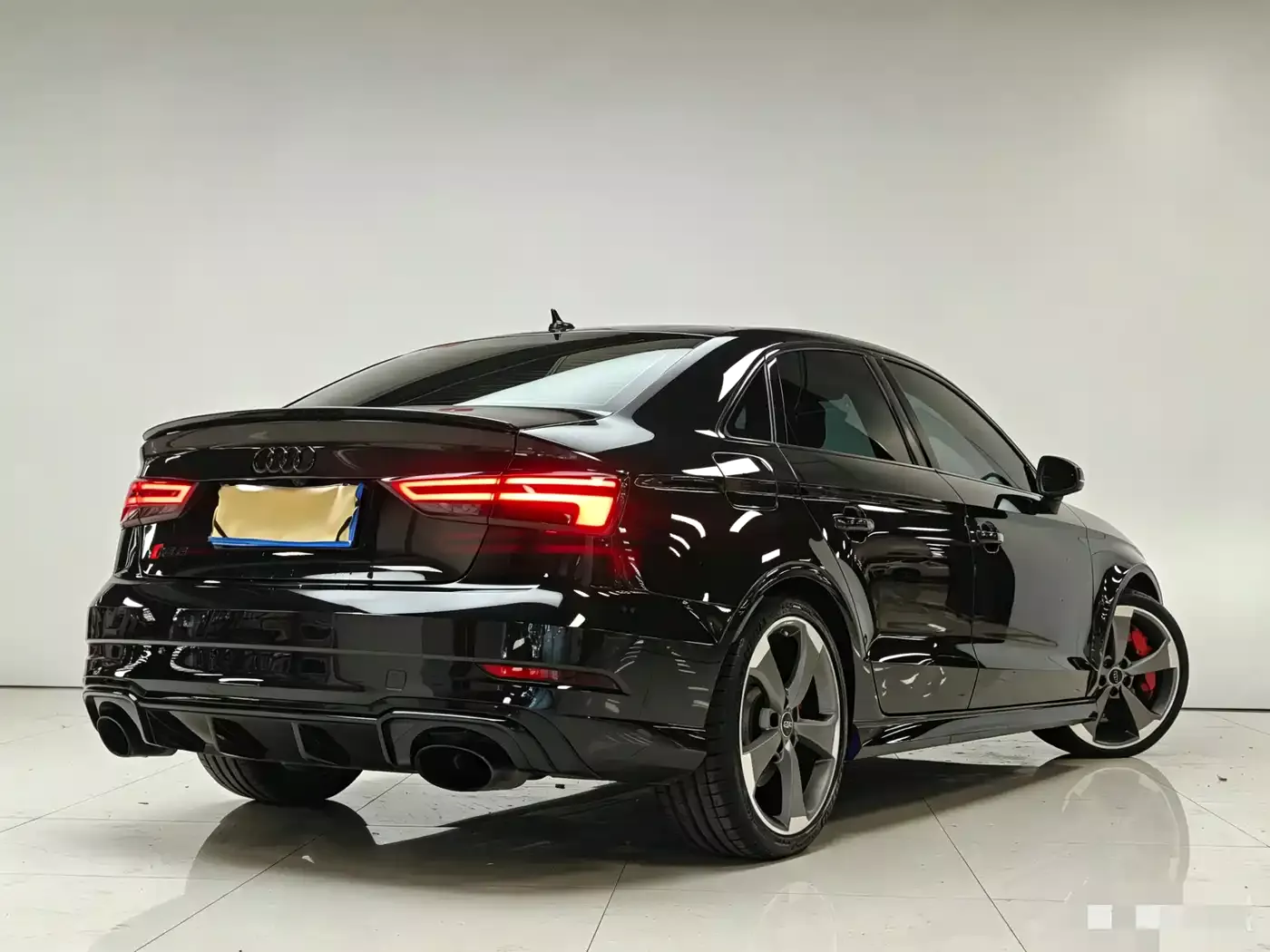 Audi RS 3 2017 RS 3 2.5T Limousine фото 18