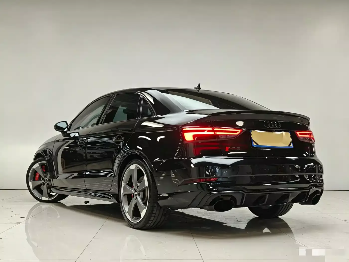 Audi RS 3 2017 RS 3 2.5T Limousine фото 20