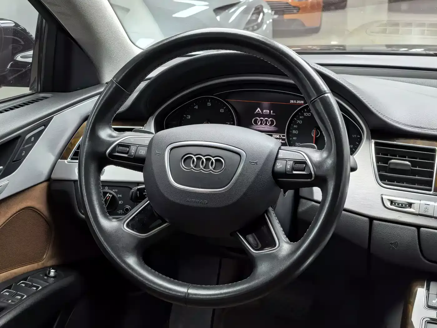 Audi A8 2017 A8L 45 TFSI quattro Excellence Pioneer Edition фото 6