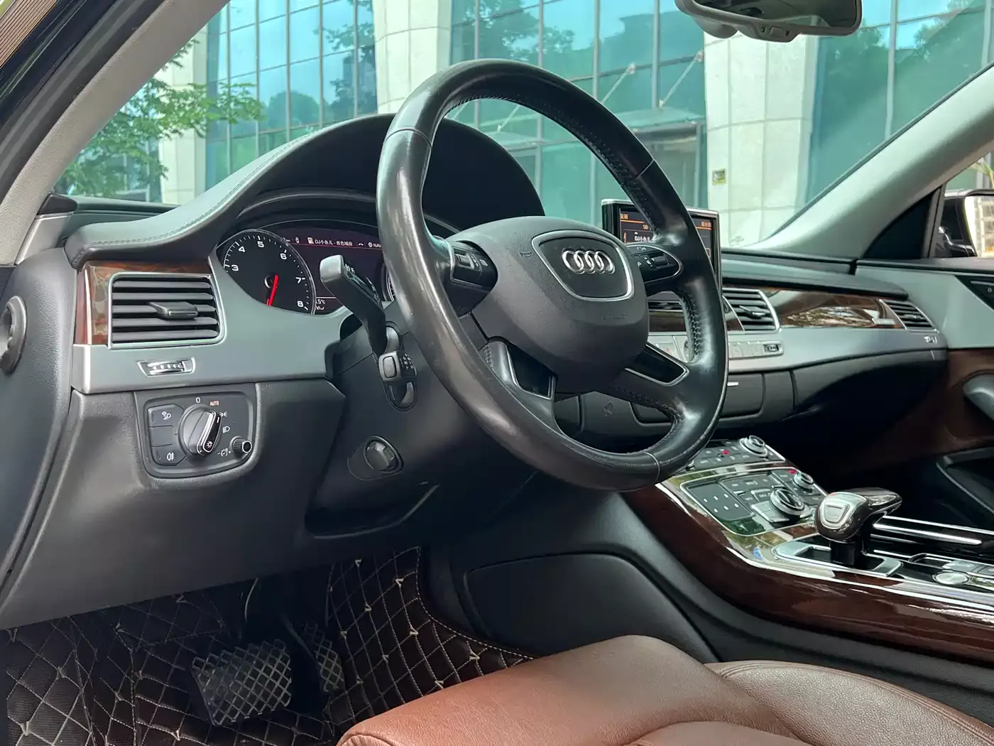 Audi A8 2016 A8L 45 TFSI quattro Comfort фото 4