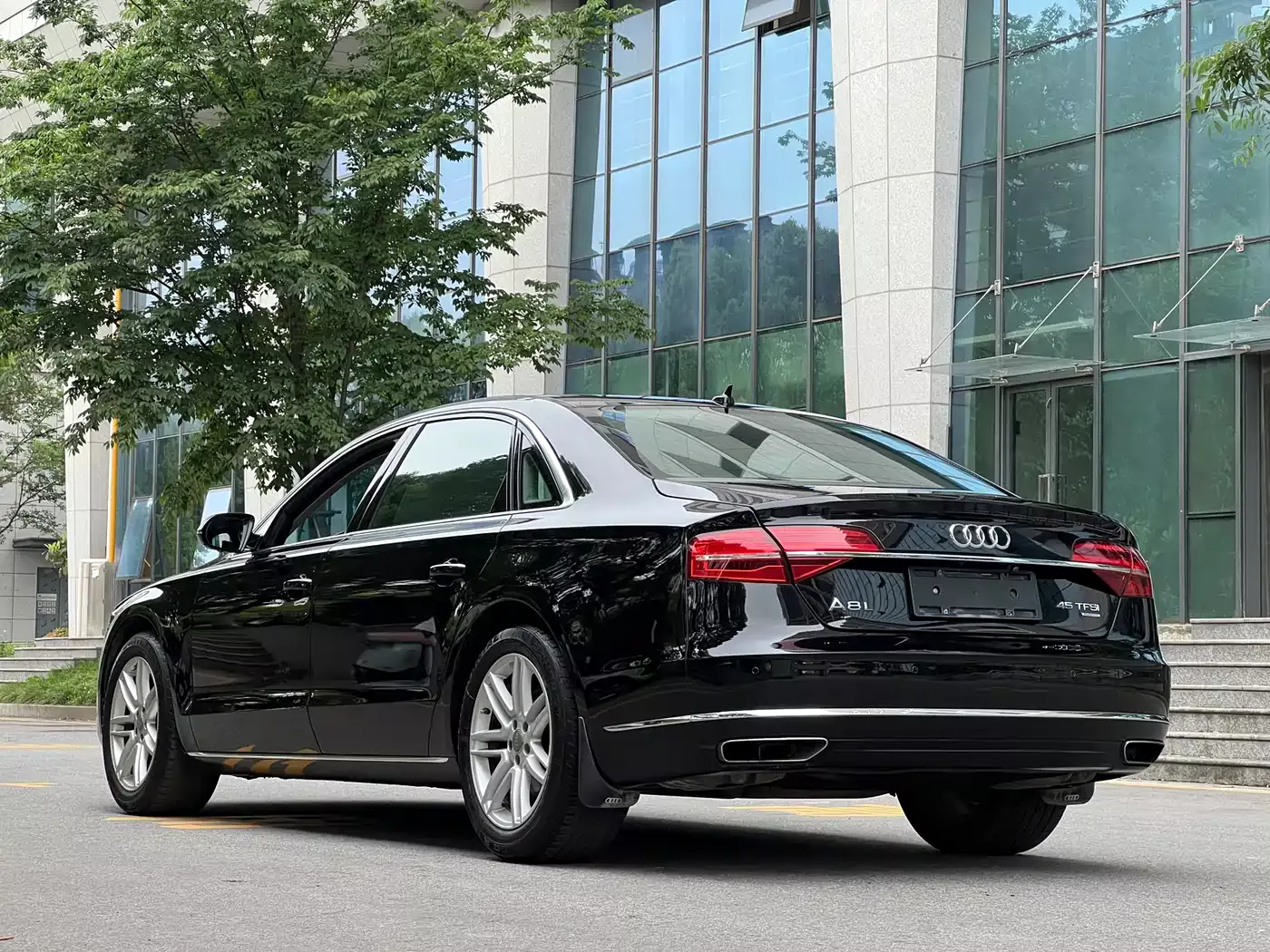 Audi A8 2016 A8L 45 TFSI quattro Comfort фото 11