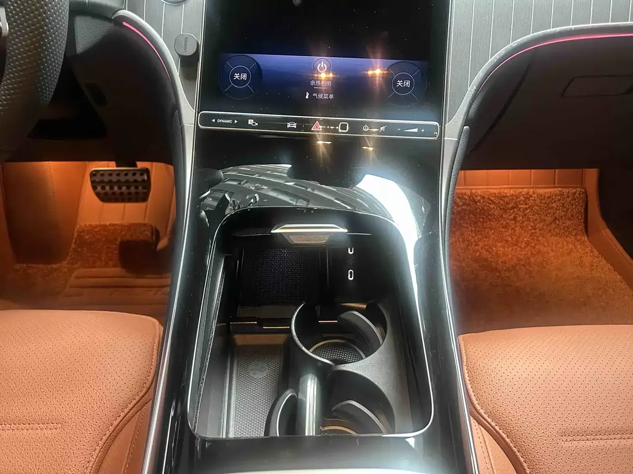 Mercedes-Benz GLC 2024 GLC 300 L 4MATIC Luxury 5-seater фото 3