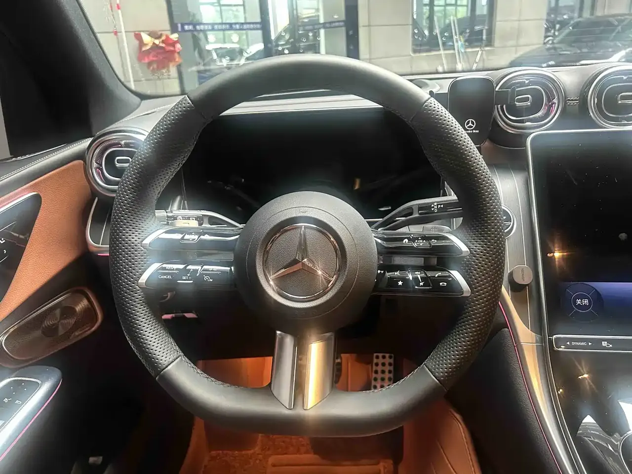 Mercedes-Benz GLC 2024 GLC 300 L 4MATIC Luxury 5-seater фото 6