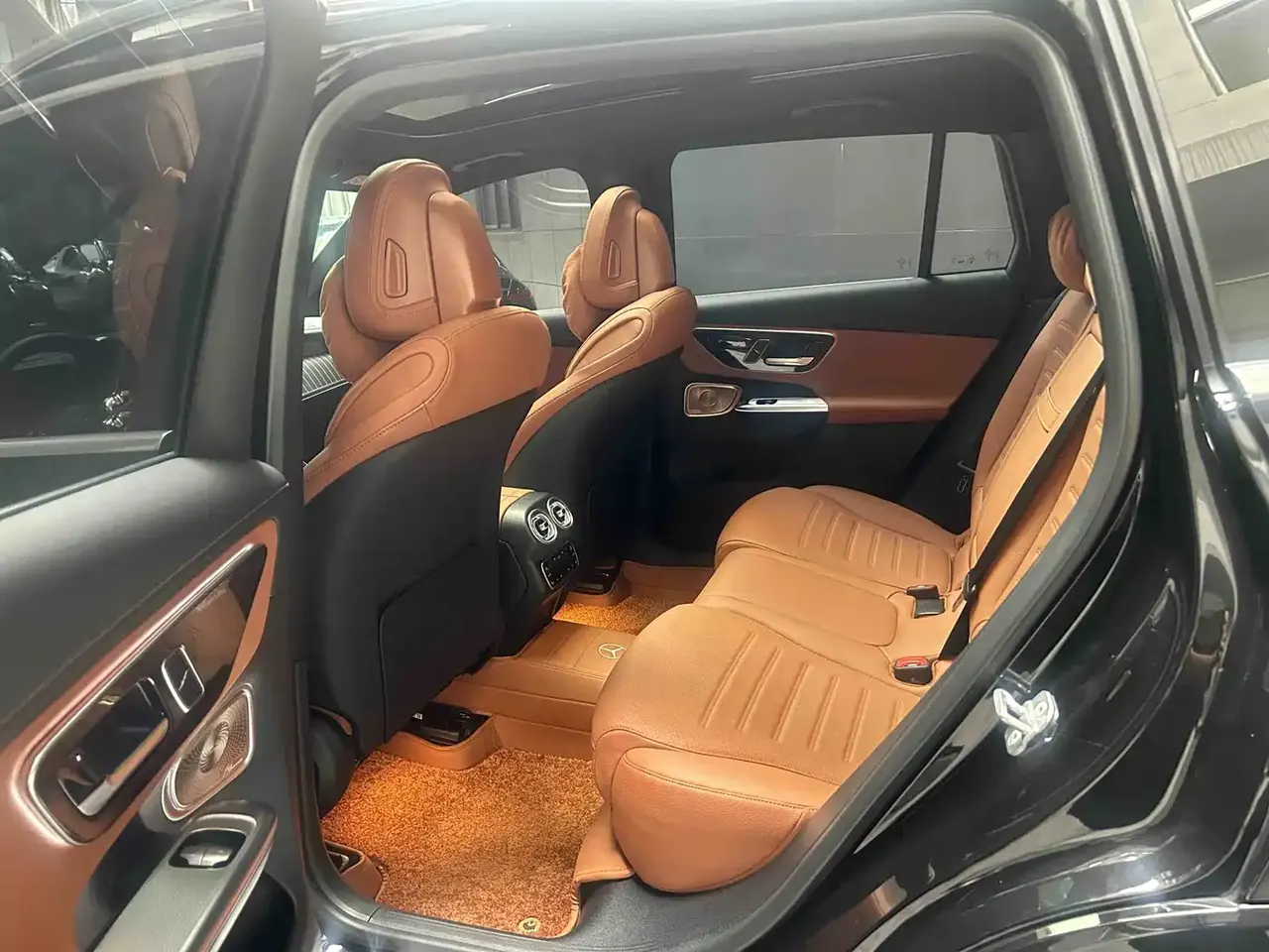 Mercedes-Benz GLC 2024 GLC 300 L 4MATIC Luxury 5-seater фото 7