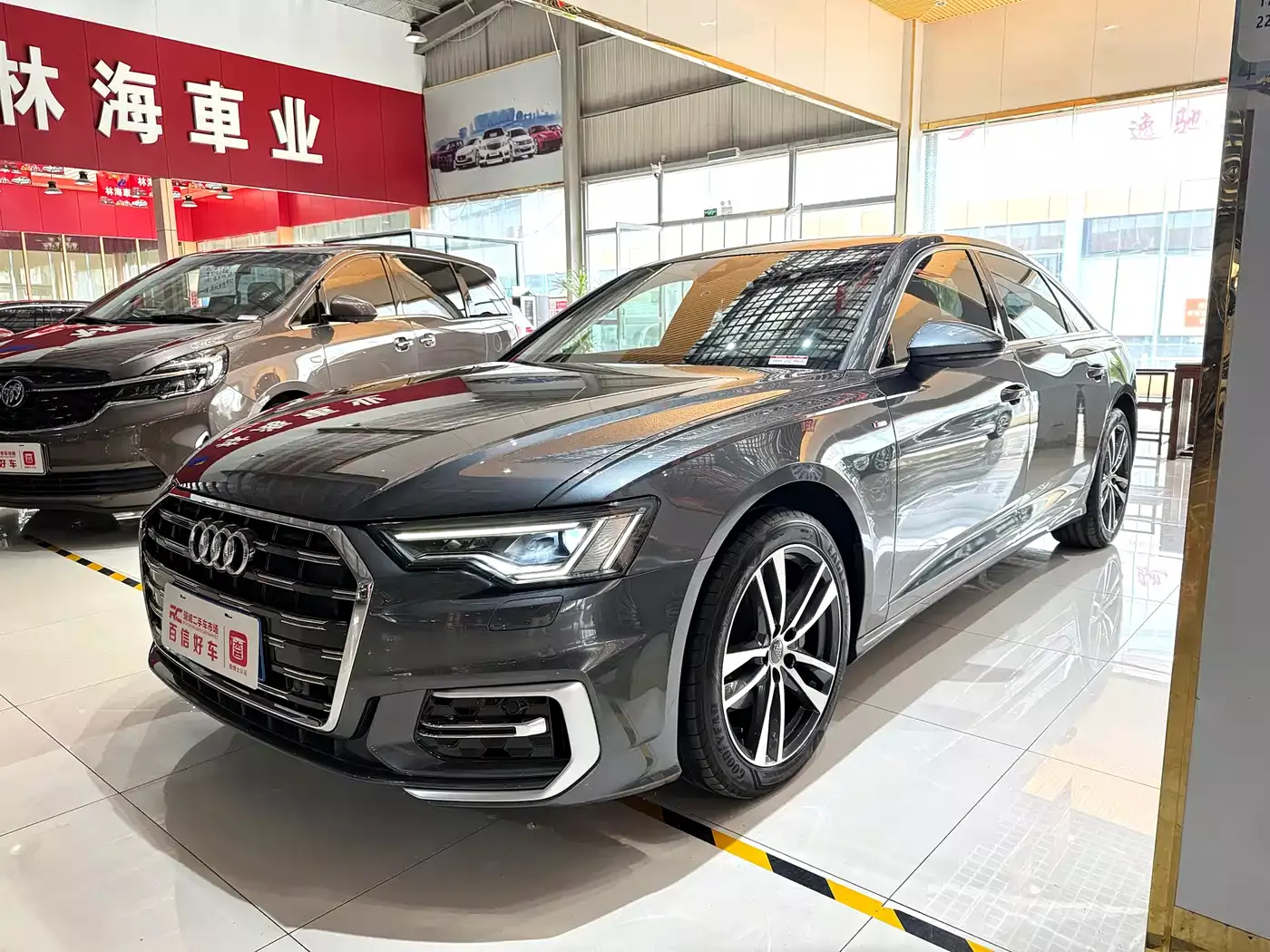 Audi A6L 2020 40 TFSI Luxury Dynamic фото 3