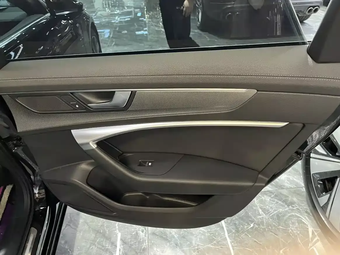 Audi A6L 2020 40 TFSI Luxury Dynamic фото 7