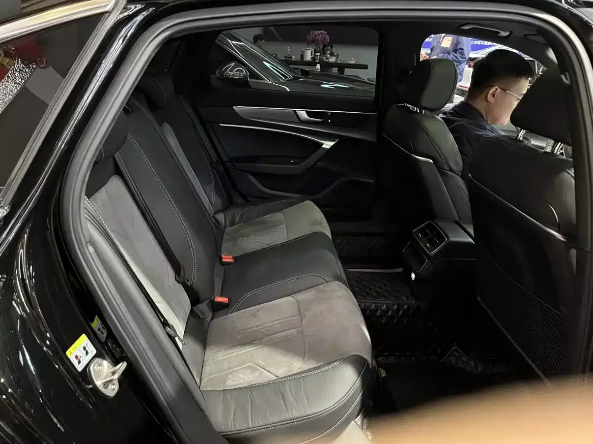 Audi A6L 2020 40 TFSI Luxury Dynamic фото 8