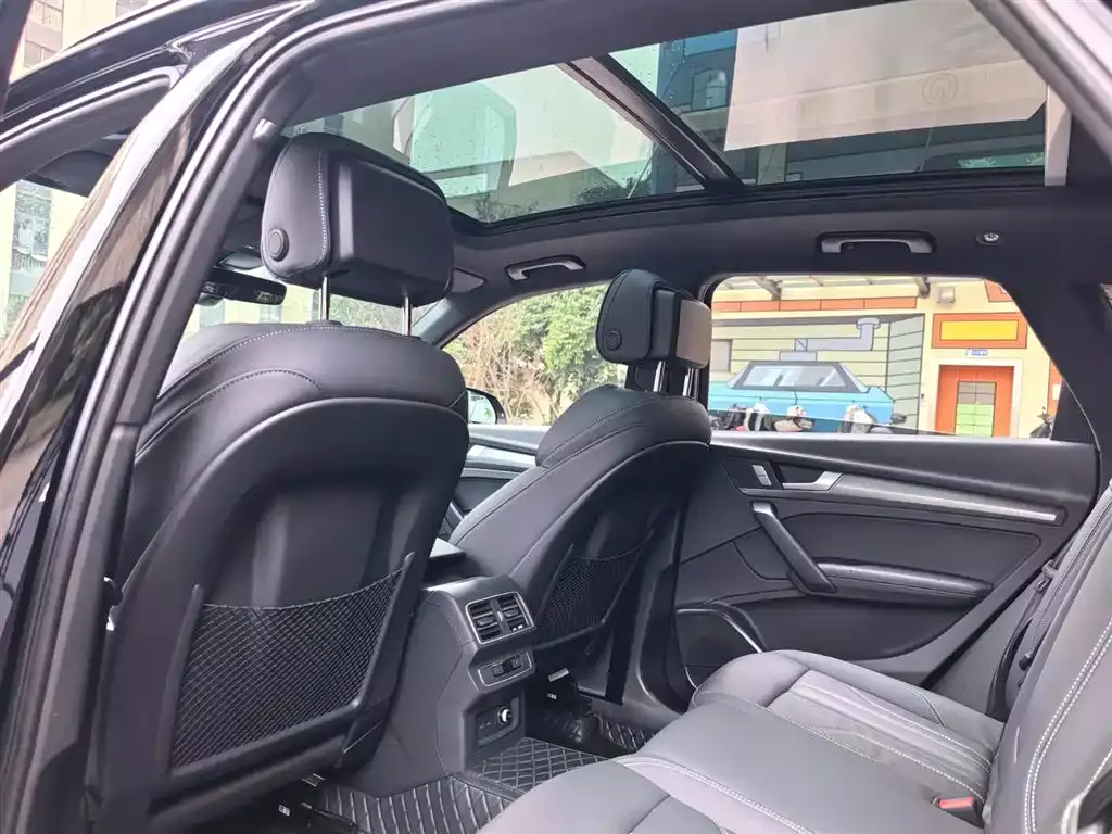 Audi Q5L 2023 40T Luxury Dynamic фото 8