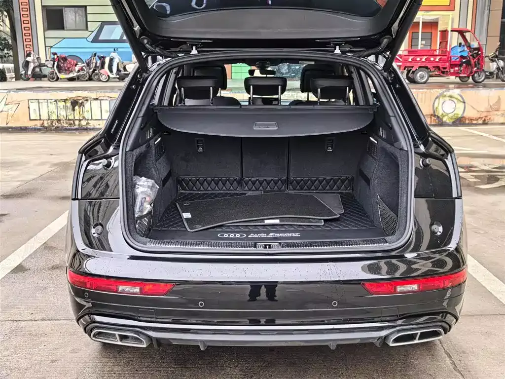 Audi Q5L 2023 40T Luxury Dynamic фото 14