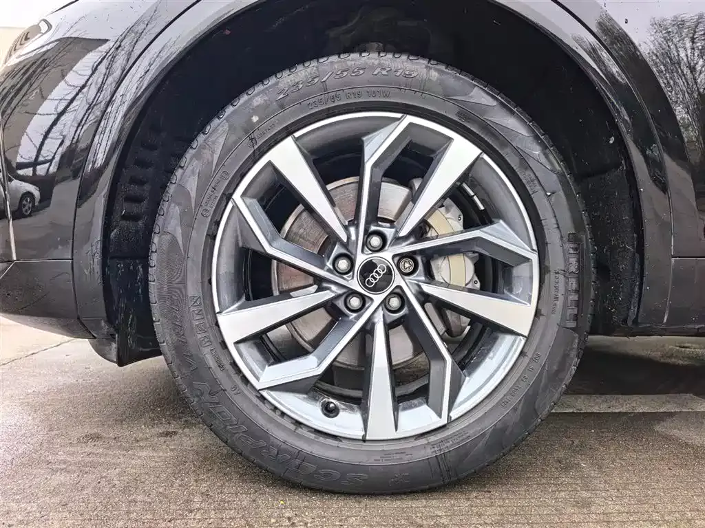 Audi Q5L 2023 40T Luxury Dynamic фото 15
