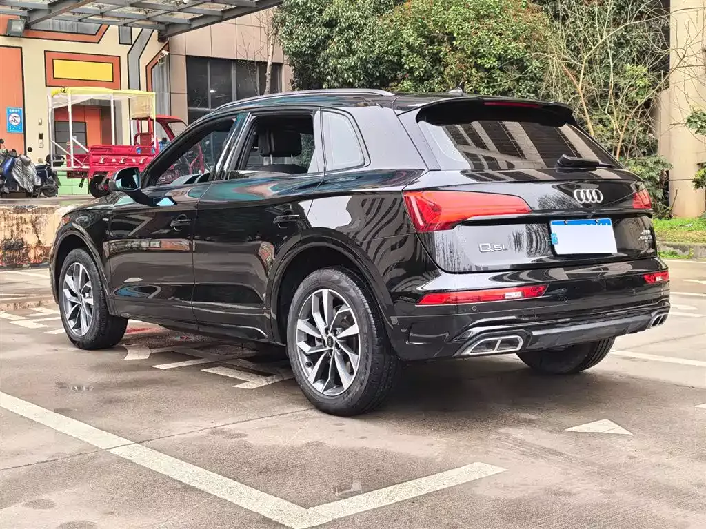 Audi Q5L 2023 40T Luxury Dynamic фото 17