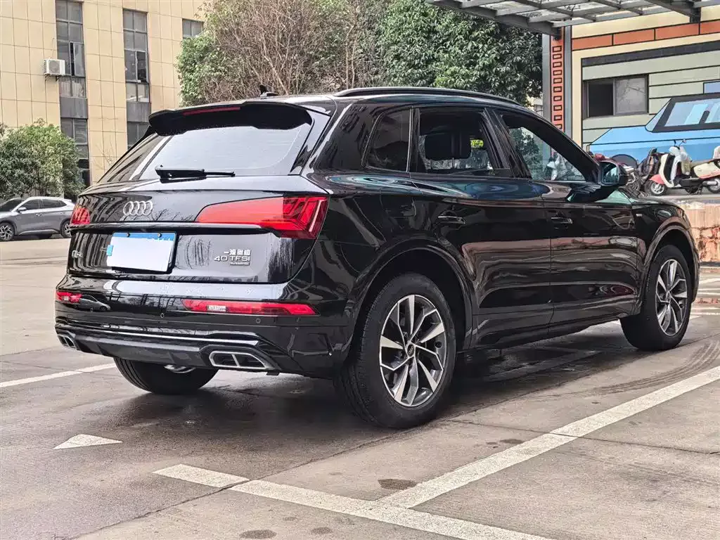 Audi Q5L 2023 40T Luxury Dynamic фото 19