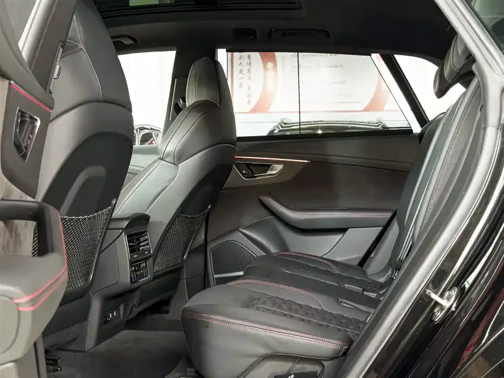 Audi RS Q8 2022 RS Q8 4.0T фото 17