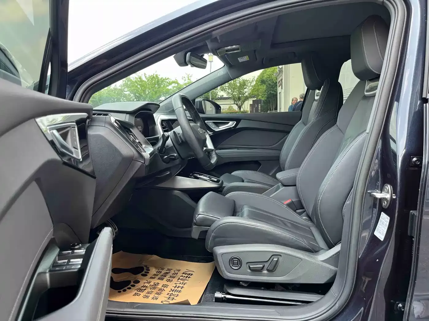 Audi Q4 e-tron 2023 40 e-tron Pioneer Edition фото 4