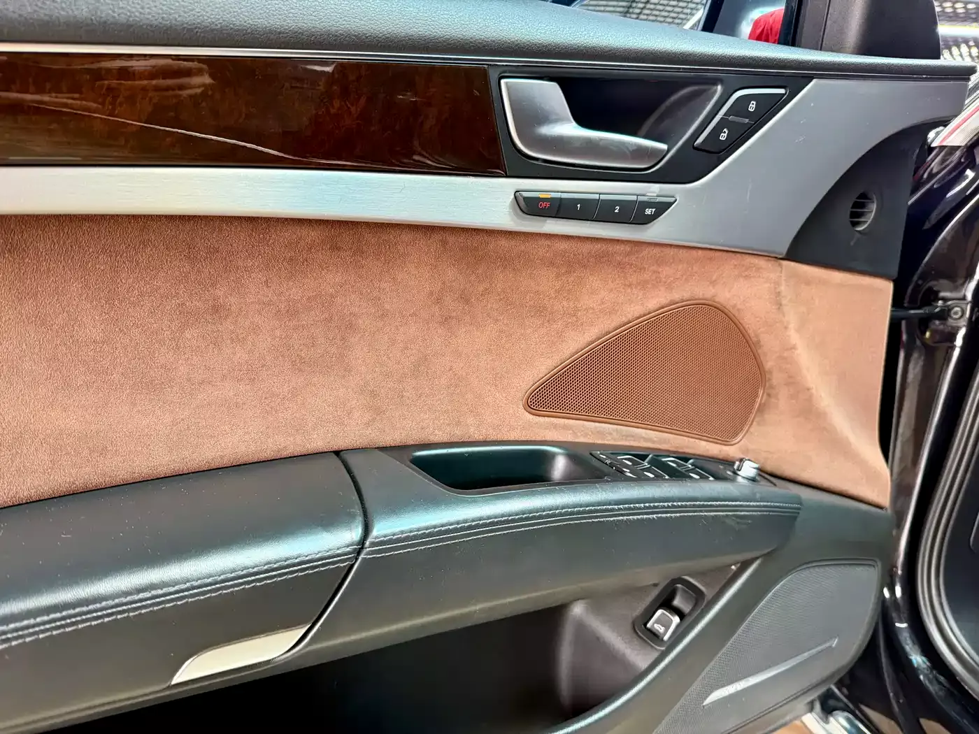 Audi A8 2013 A8L 45 TFSI quattro Luxury фото 6