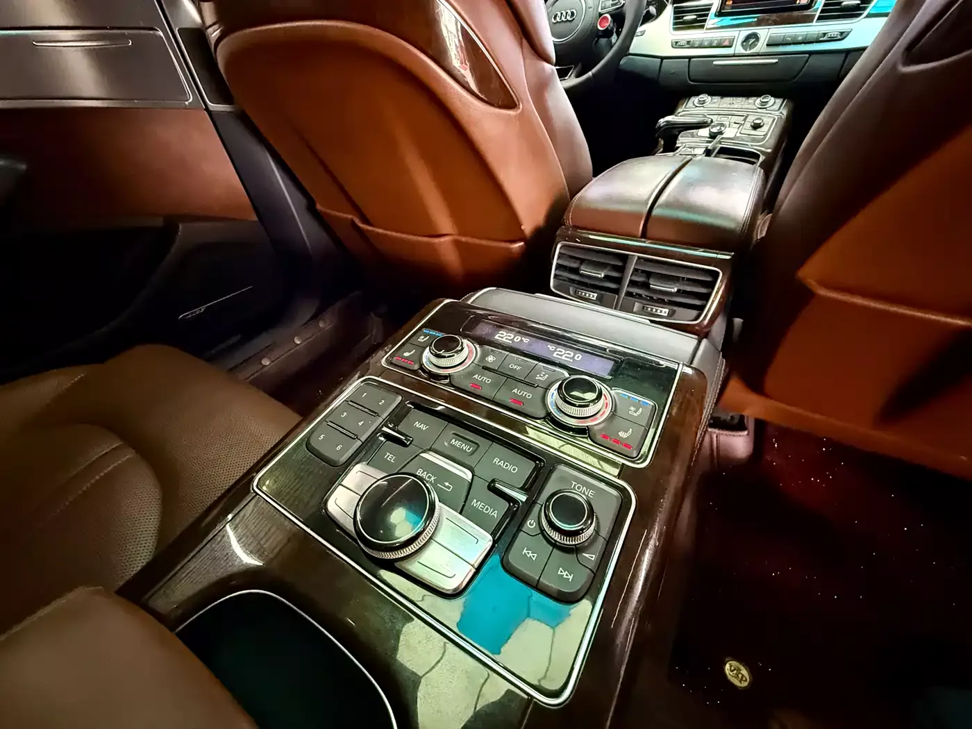 Audi A8 2013 A8L 45 TFSI quattro Luxury фото 11