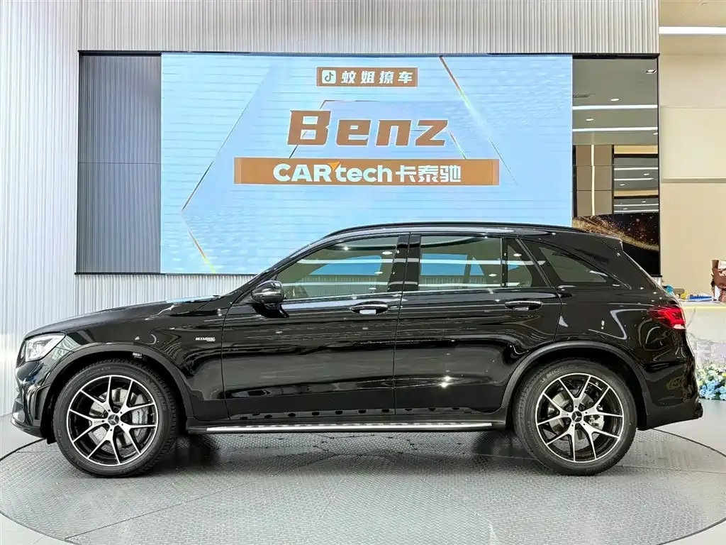 Mercedes-Benz GLC AMG 2022 AMG GLC 43 4MATIC фото 3