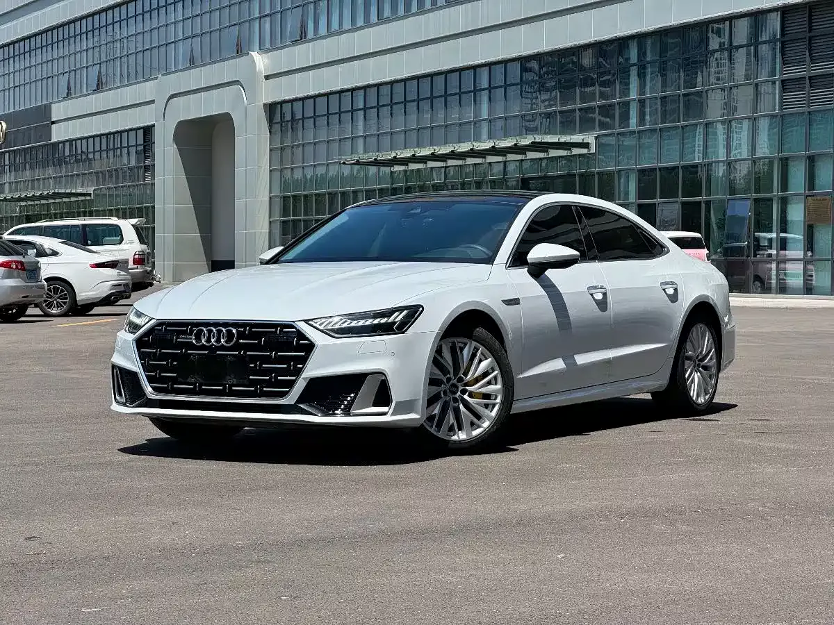 Audi A7L 2022 45 TFSI S-line Dream Builder Edition