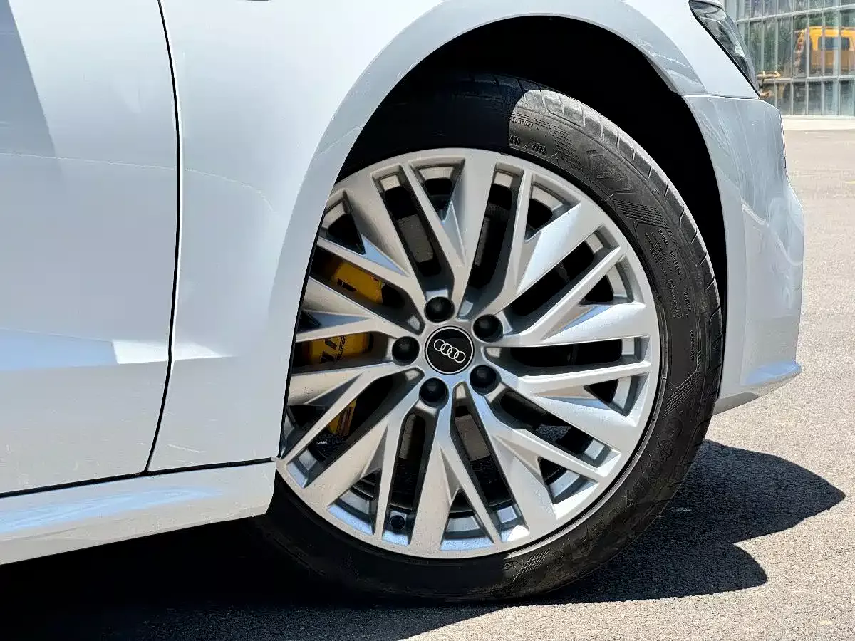 Audi A7L 2022 45 TFSI S-line Dream Builder Edition фото 7