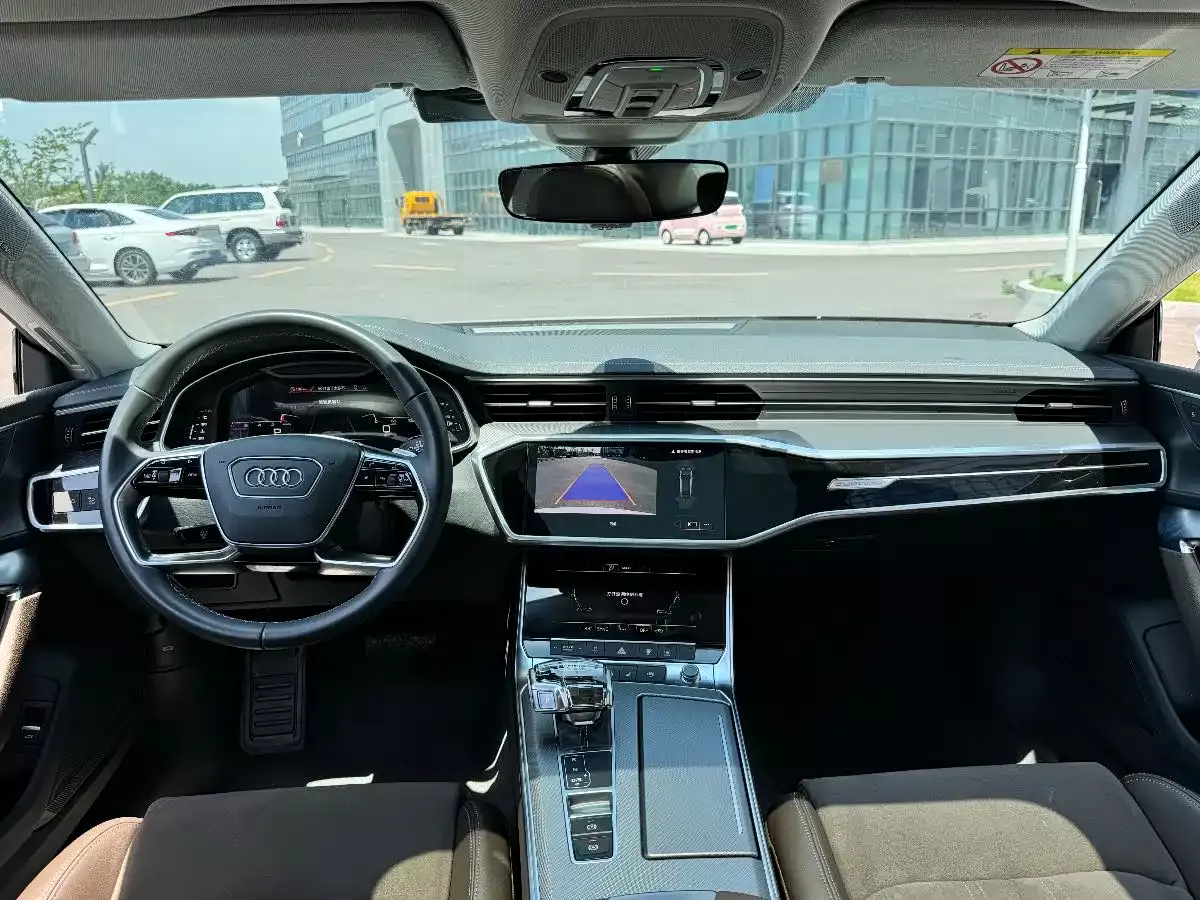 Audi A7L 2022 45 TFSI S-line Dream Builder Edition фото 9