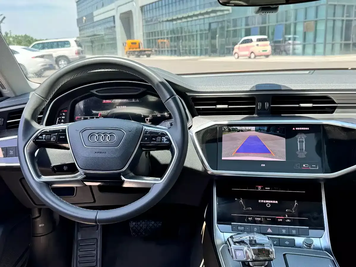Audi A7L 2022 45 TFSI S-line Dream Builder Edition фото 10