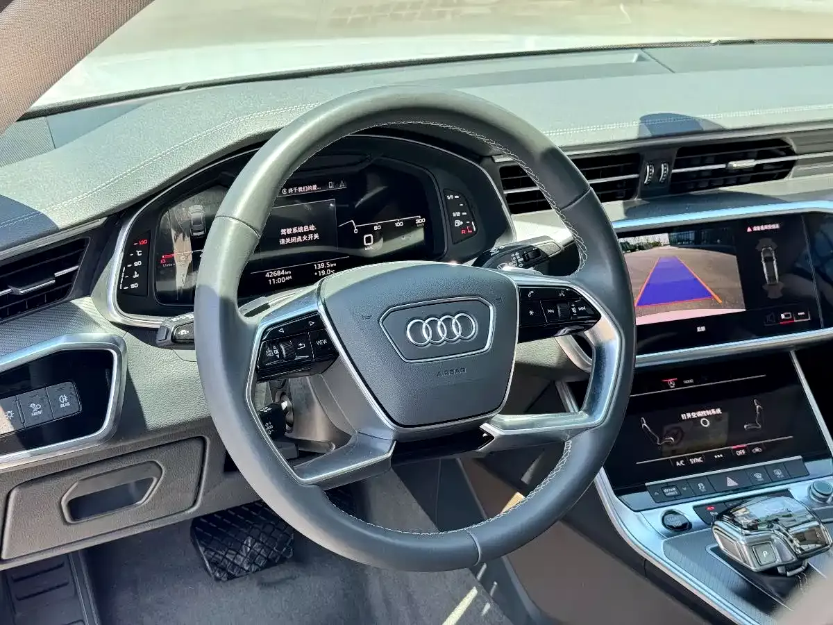 Audi A7L 2022 45 TFSI S-line Dream Builder Edition фото 11