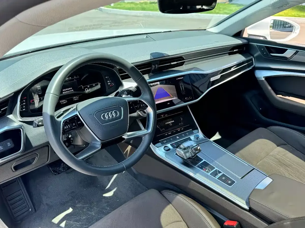 Audi A7L 2022 45 TFSI S-line Dream Builder Edition фото 14
