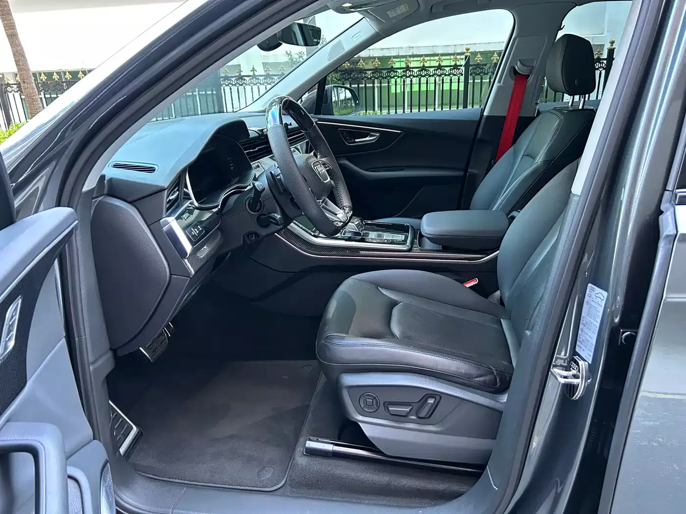 Audi Q7 2022 55 TFSI quattro S line Sport фото 9