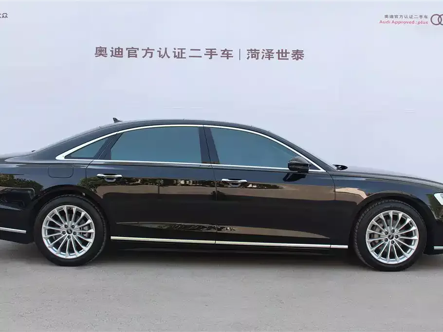 Audi A8 2022 A8L 50 TFSI quattro Comfort Collector's Edition фото 3