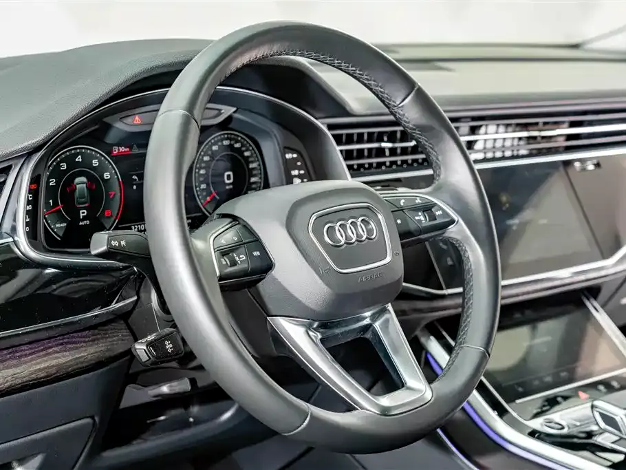 Audi Q8 2021 Model 55 TFSI Luxury Dynamic фото 11