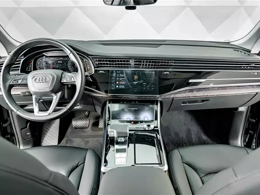 Audi Q8 2021 Model 55 TFSI Luxury Dynamic фото 13