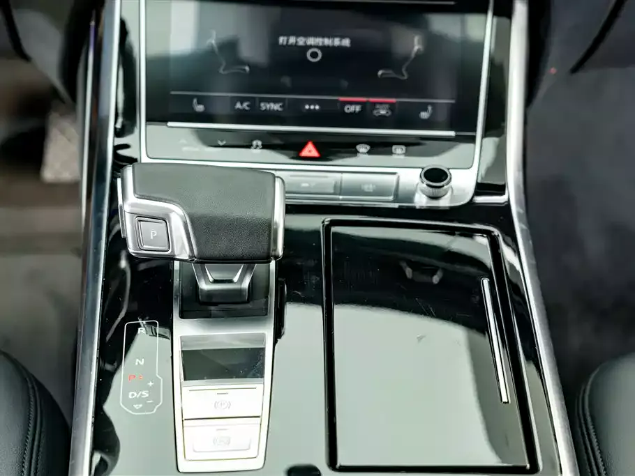 Audi Q8 2021 Model 55 TFSI Luxury Dynamic фото 15
