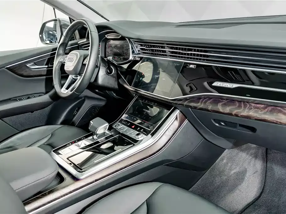 Audi Q8 2021 Model 55 TFSI Luxury Dynamic фото 18