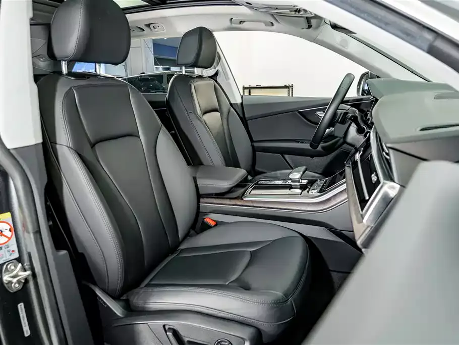 Audi Q8 2021 Model 55 TFSI Luxury Dynamic фото 20