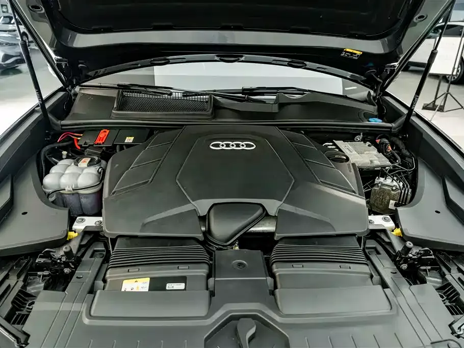 Audi Q8 2021 Model 55 TFSI Luxury Dynamic фото 25