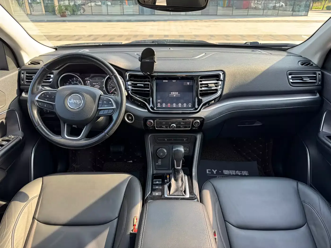 Jeep Commander 2018 2.0T 4WD Ultimate Version China V фото 11