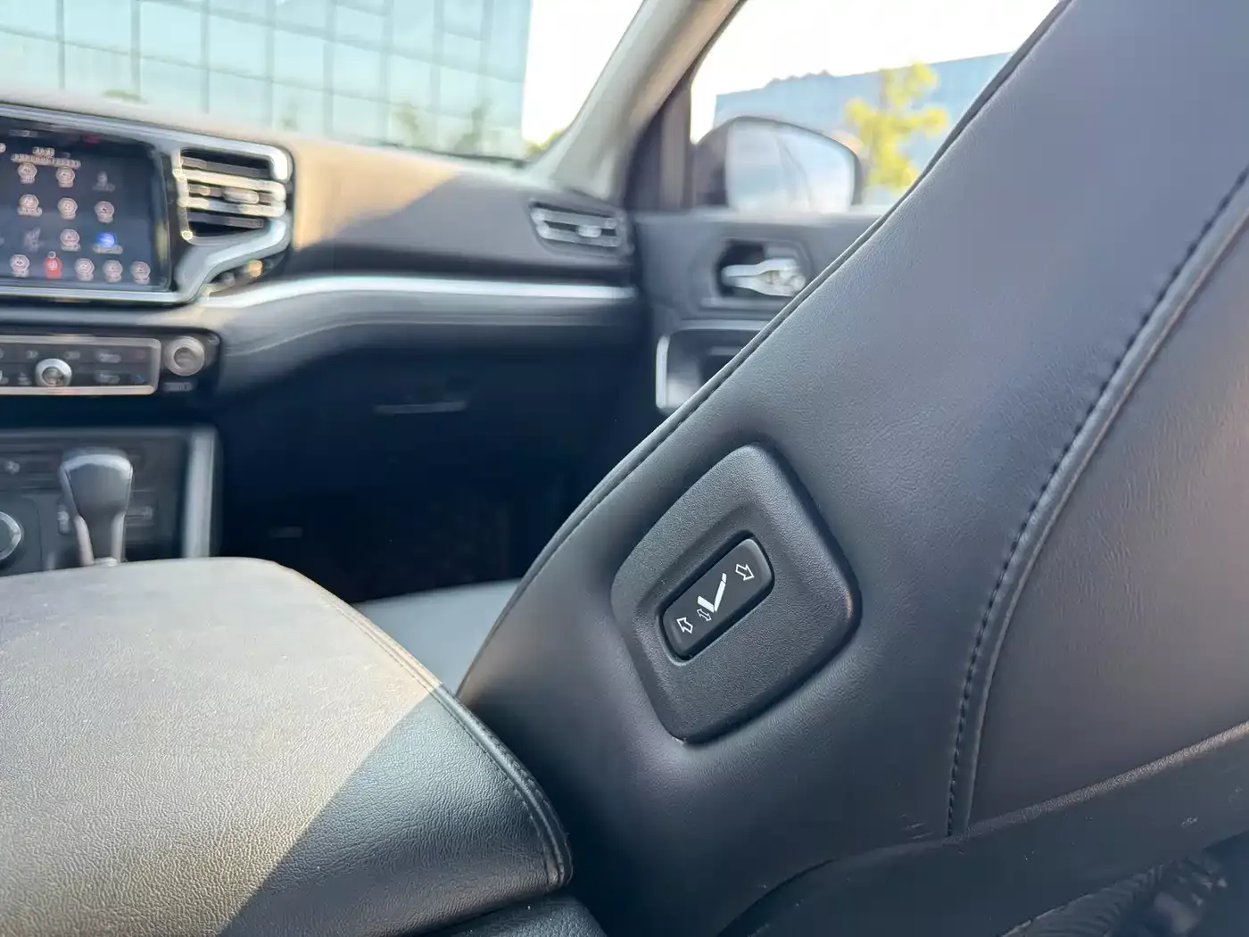 Jeep Commander 2018 2.0T 4WD Ultimate Version China V фото 16