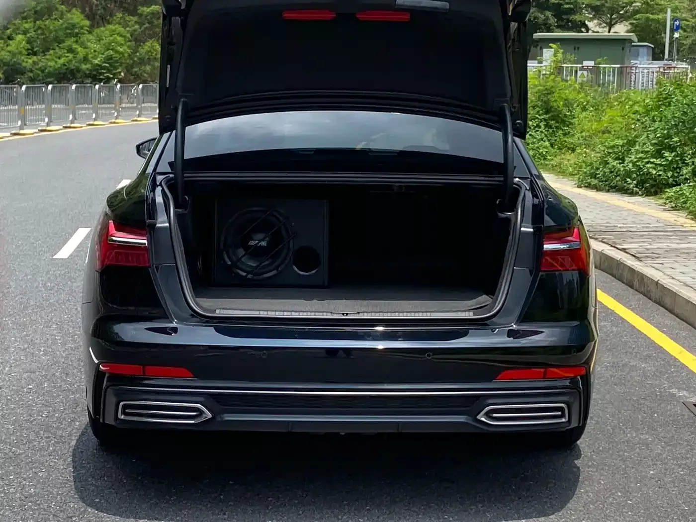 Audi A6L New Energy 2020 55 TFSI e quattro фото 20