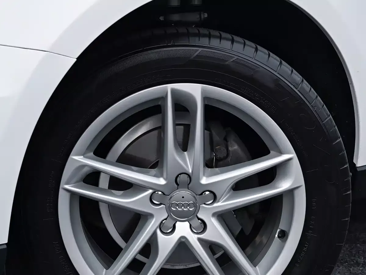 Audi Q5 2017 40 TFSI Technology фото 11