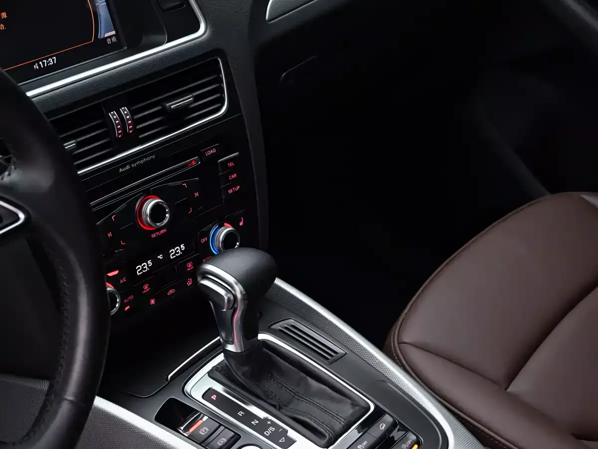 Audi Q5 2017 40 TFSI Technology фото 23