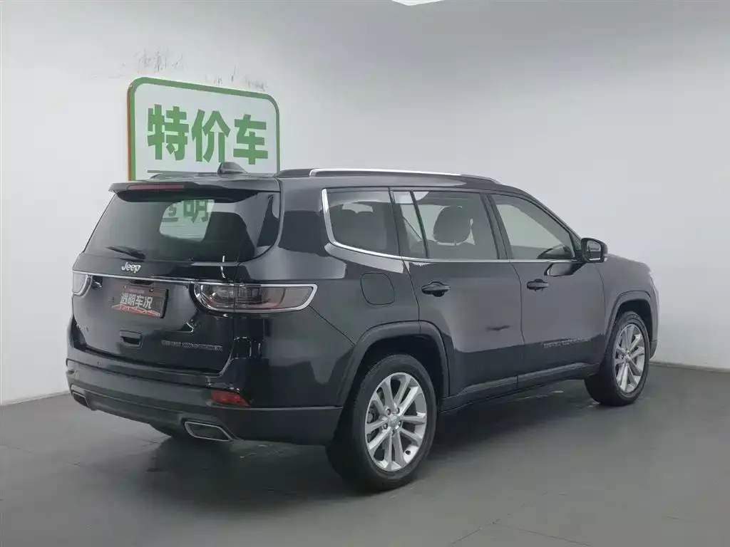 Jeep Grand Commander 2020 2.0T 2WD Leading Edition фото 2
