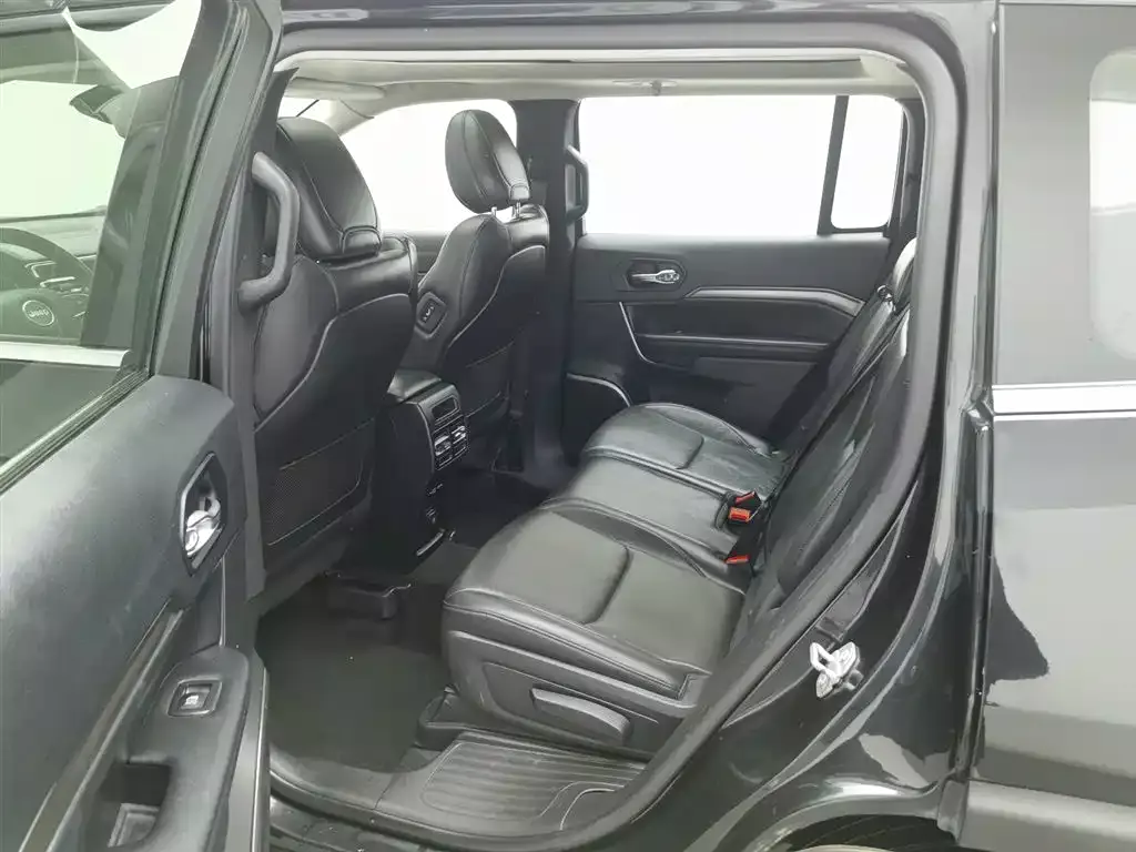 Jeep Grand Commander 2020 2.0T 2WD Leading Edition фото 15