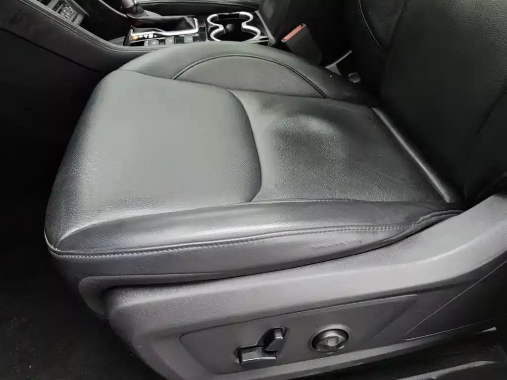 Jeep Grand Commander 2020 2.0T 2WD Leading Edition фото 20