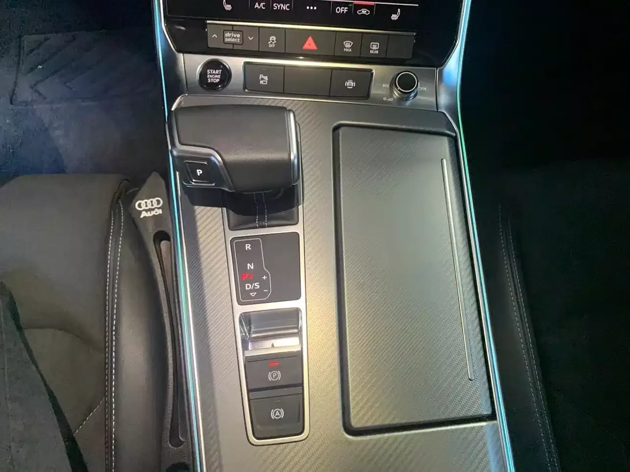 Audi A7L 2024 45 TFSI Luxury фото 10