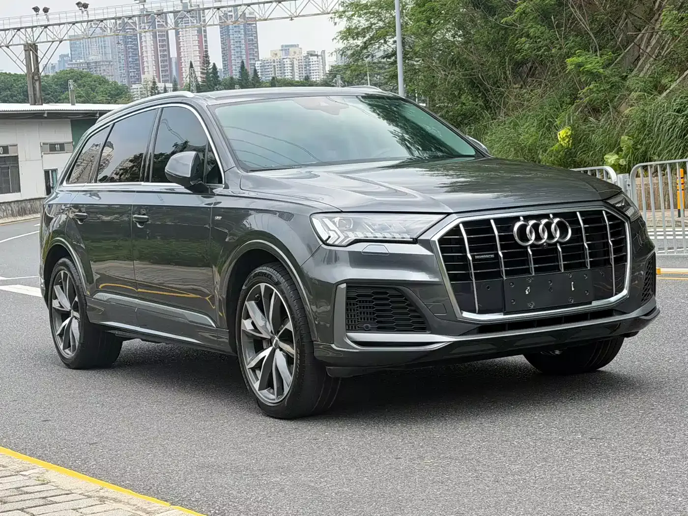 Audi Q7 2020 55 TFSI quattro S line Sport фото 3