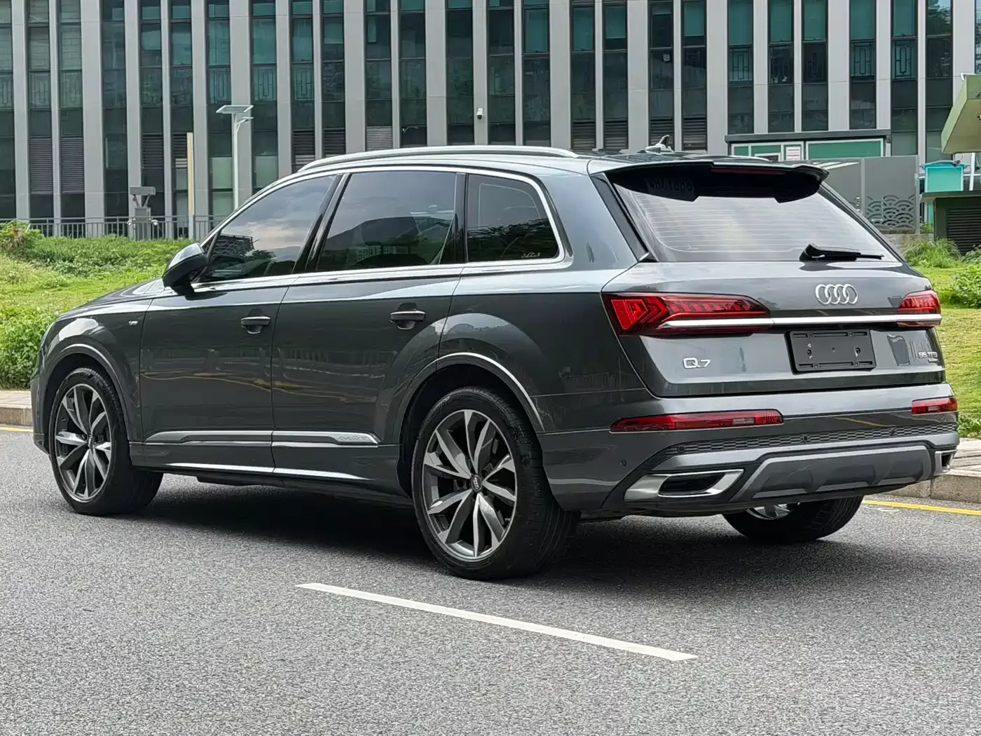Audi Q7 2020 55 TFSI quattro S line Sport фото 6