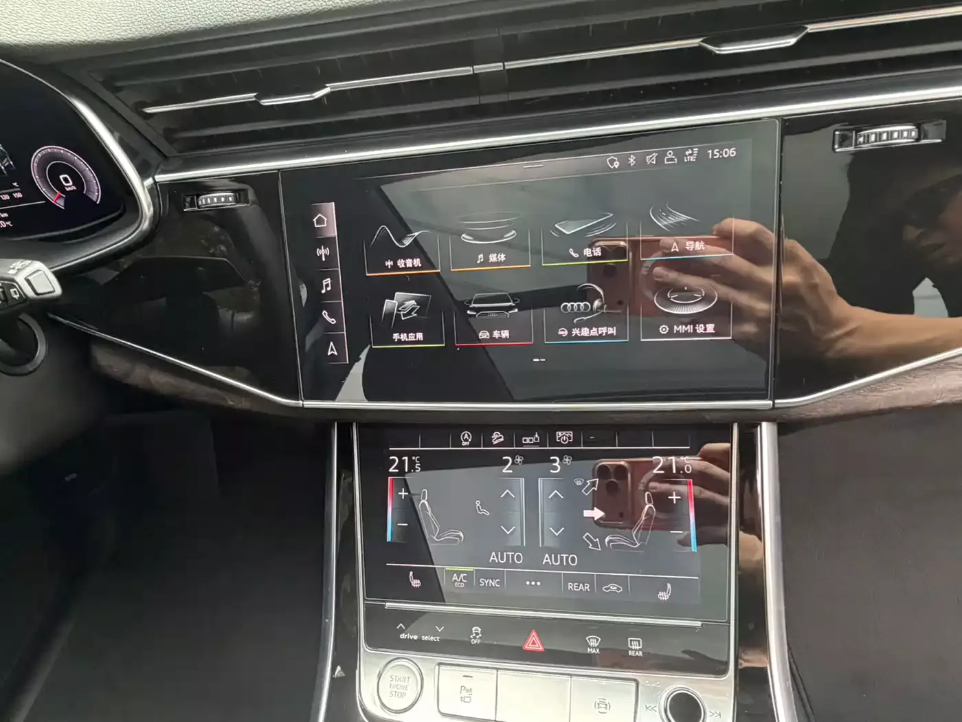 Audi Q7 2020 55 TFSI quattro S line Sport фото 13