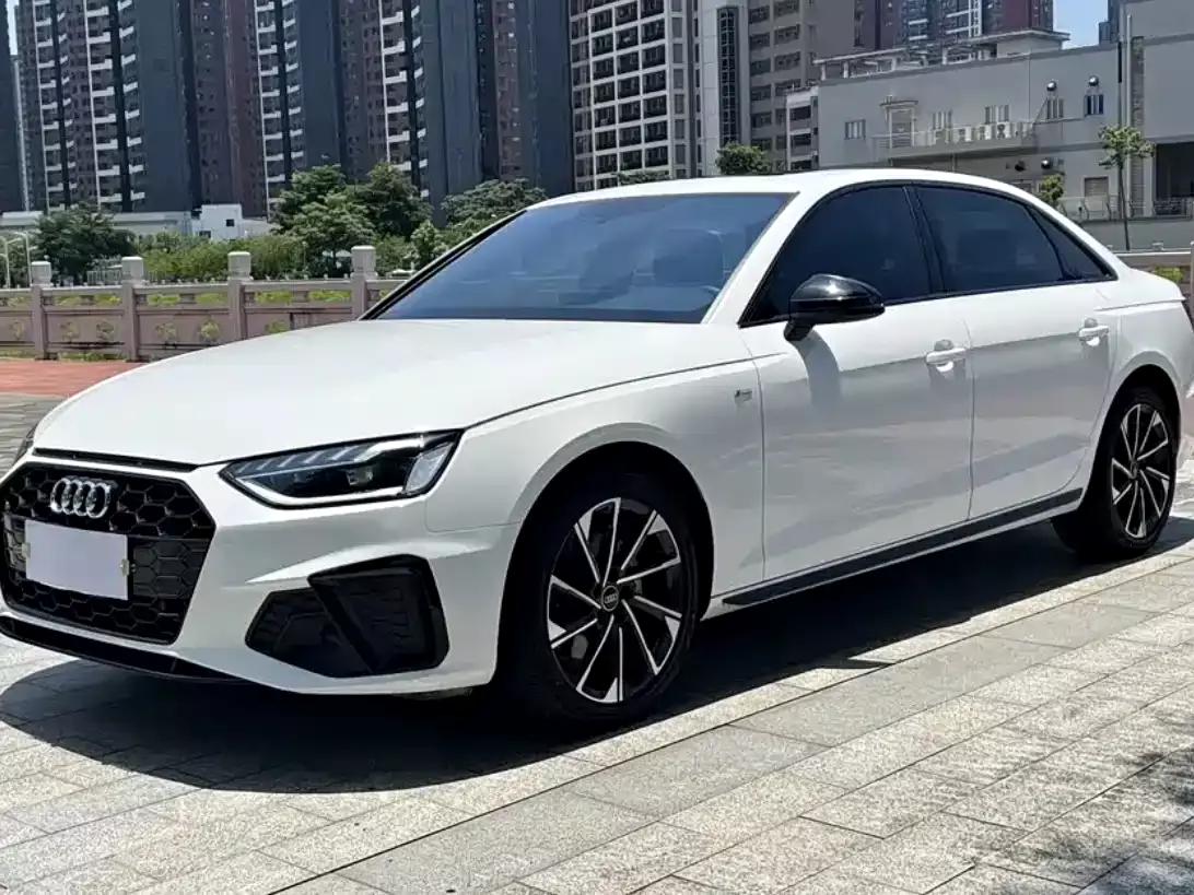 Audi A4L 2022 40 TFSI Luxury Dynamic