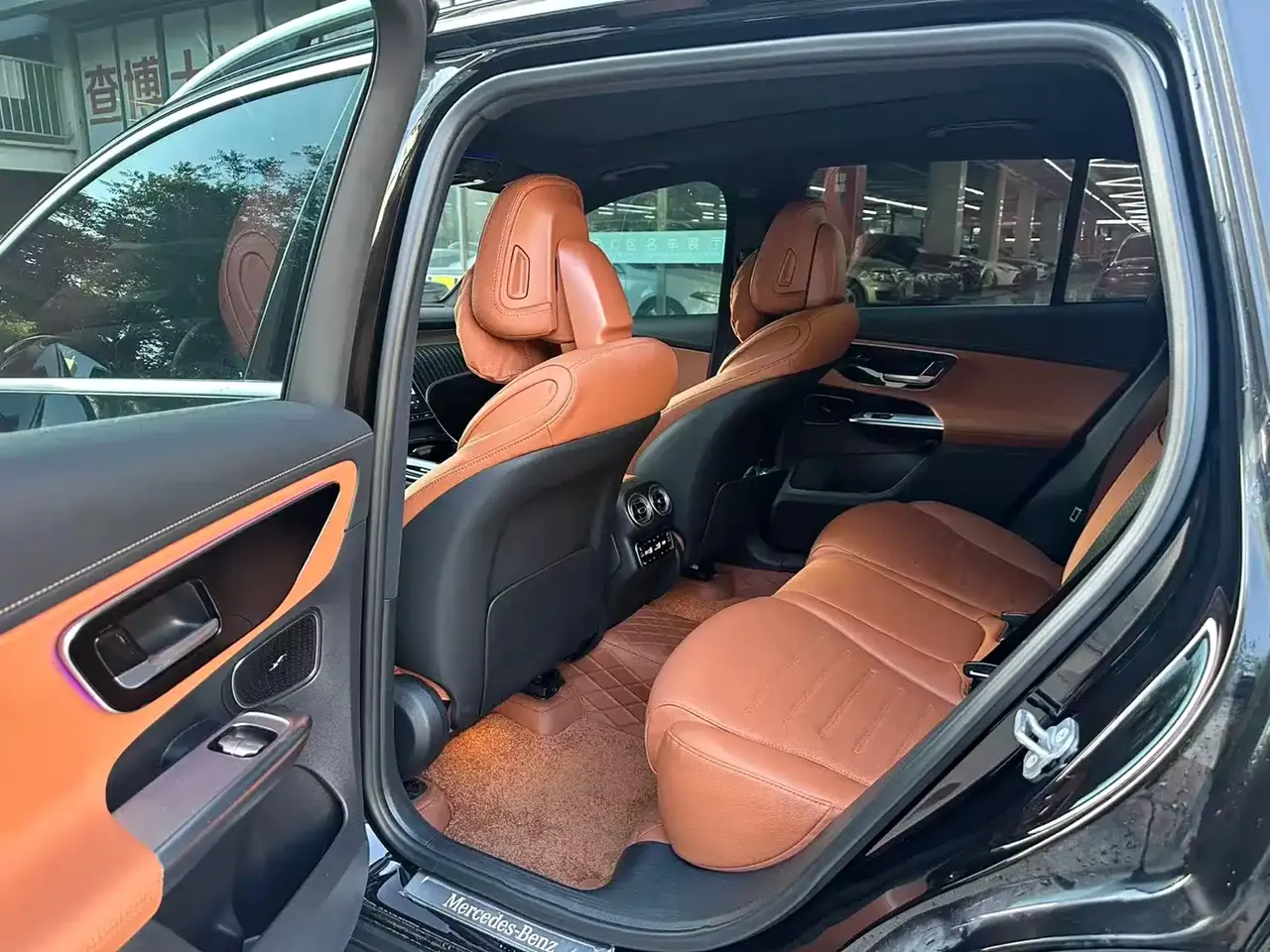 Mercedes-Benz GLC 2024 GLC 300 L 4MATIC Dynamic 5-seater фото 6
